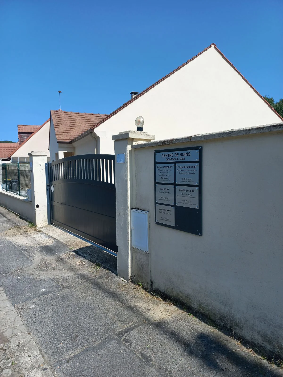 Entrée du centre de soins